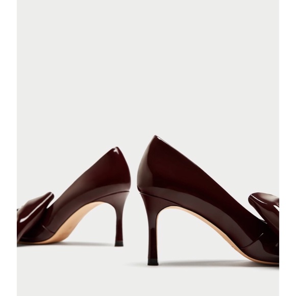 Zara Faux Patent Court Shoes with Bow - Picture 4 of 8